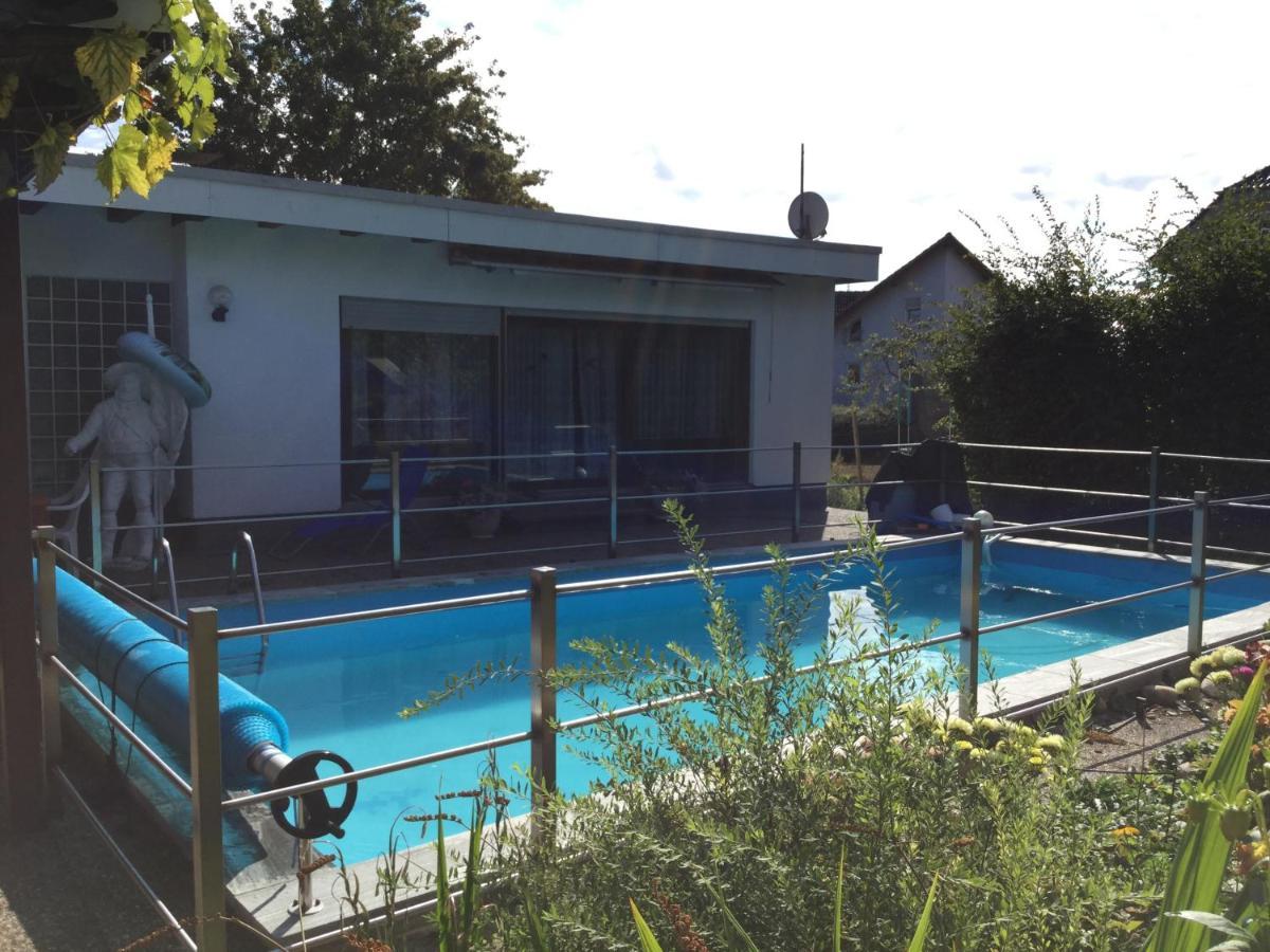 פירמאסנס Ferienwohnung Mit Garten מראה חיצוני תמונה