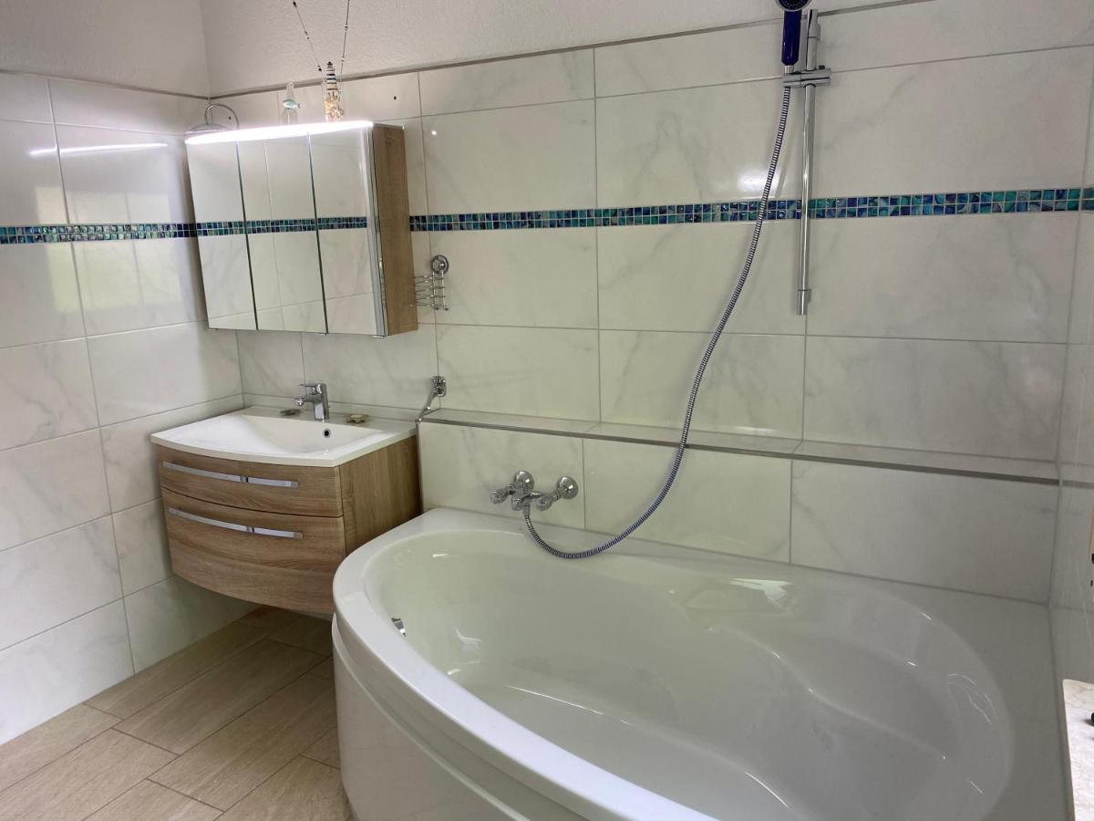 פירמאסנס Ferienwohnung Mit Garten מראה חיצוני תמונה