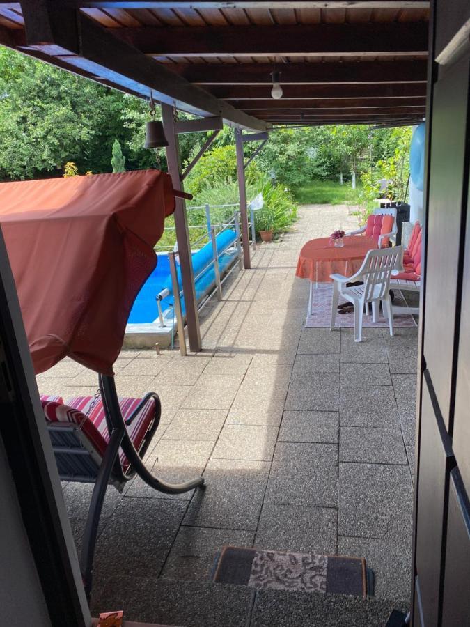 פירמאסנס Ferienwohnung Mit Garten מראה חיצוני תמונה