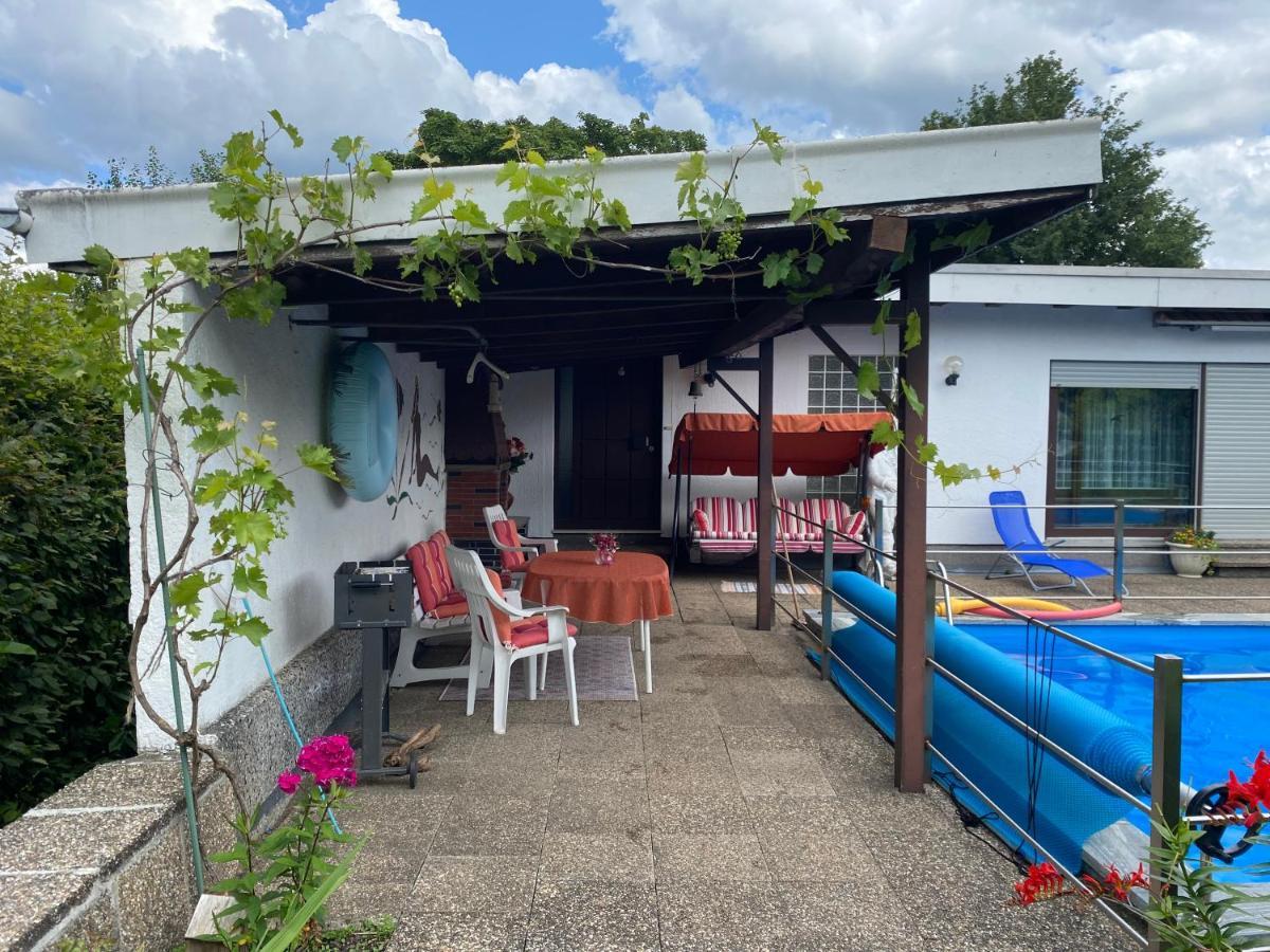 פירמאסנס Ferienwohnung Mit Garten מראה חיצוני תמונה